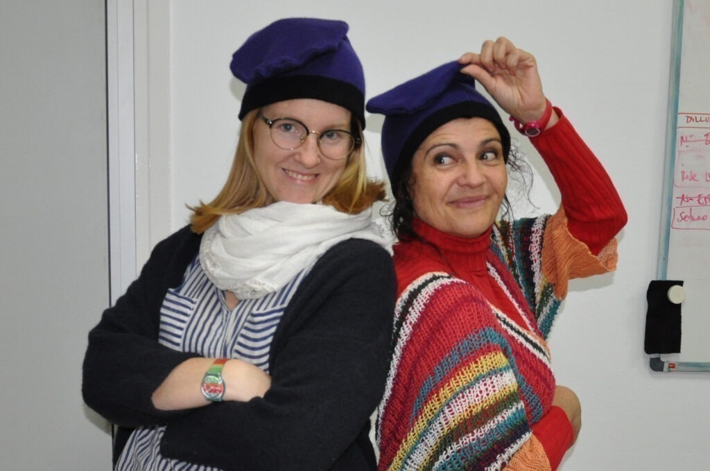 Marta López, coordinadora de “Els Pastorets”, i Mònica López, directora artística d’Amics del Teatre